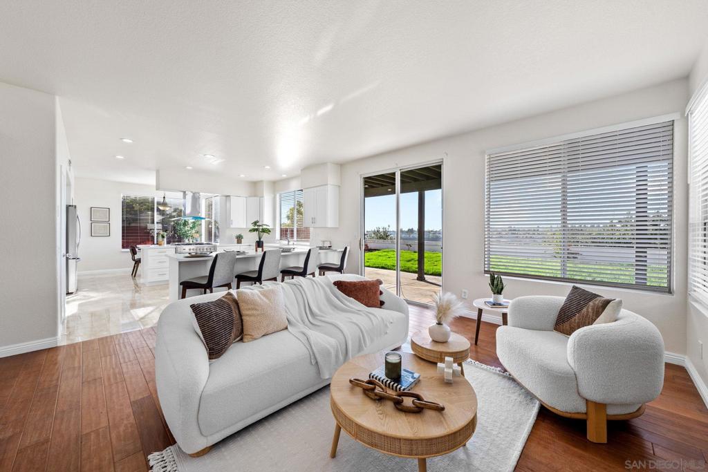 MLS #250027189SD img 5