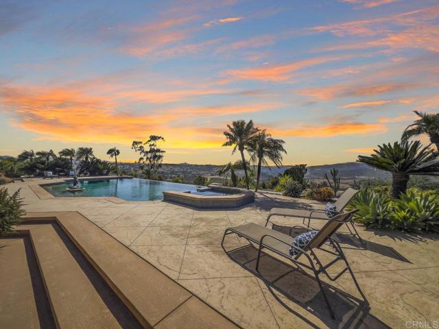 Home for Sale in Valley Center