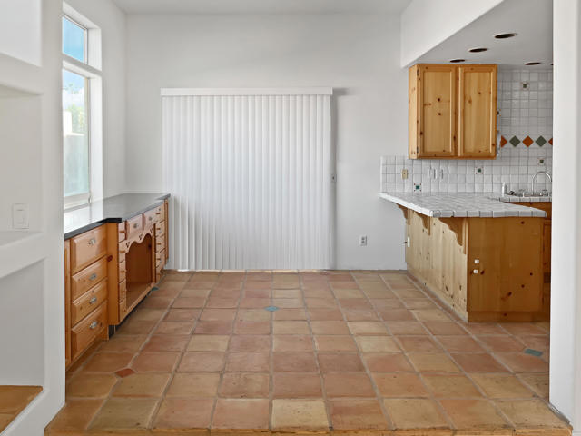 54670 Avenue Alvarado, La Quinta CA: https://media.crmls.org/mediaz/36f09f64-bbad-448d-919e-dc5fa200c521.jpg