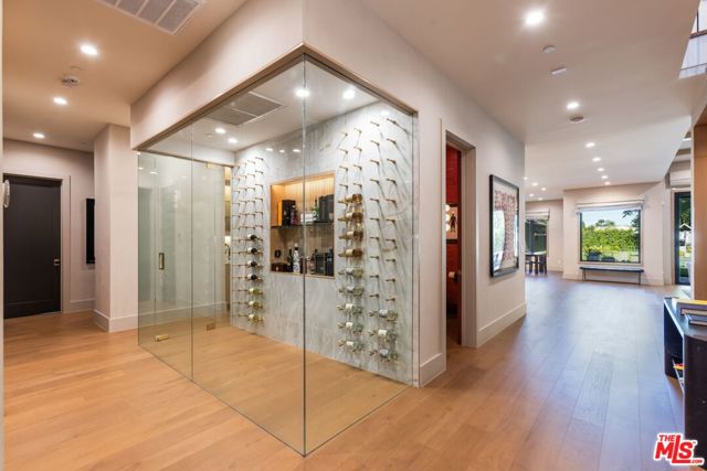 5084 Valjean Avenue, Encino CA: https://media.crmls.org/mediaz/36f0a5b9-72e1-4012-8b4c-b10cc6e10e72.jpg