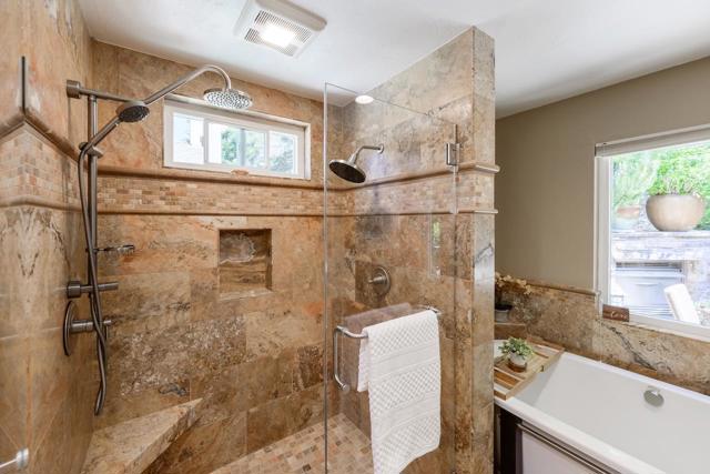307 Sidesaddle Circle, Scotts Valley CA: https://media.crmls.org/mediaz/36f0aef6-b5df-42da-bd13-6f08d2335347.jpg