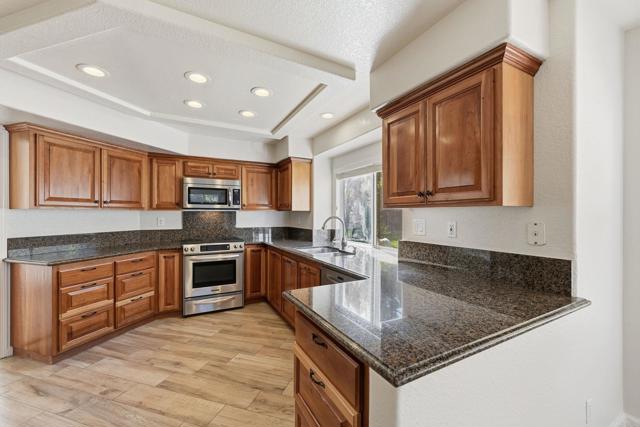 Detail Gallery Image 23 of 71 For 1351 Graham Pl, Escondido,  CA 92026 - 4 Beds | 2/1 Baths