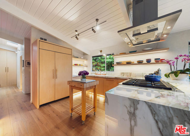 295 Mabery Road, Santa Monica CA: https://media.crmls.org/mediaz/36f179ad-5054-43bb-b033-e5fff77a6dcb.jpg