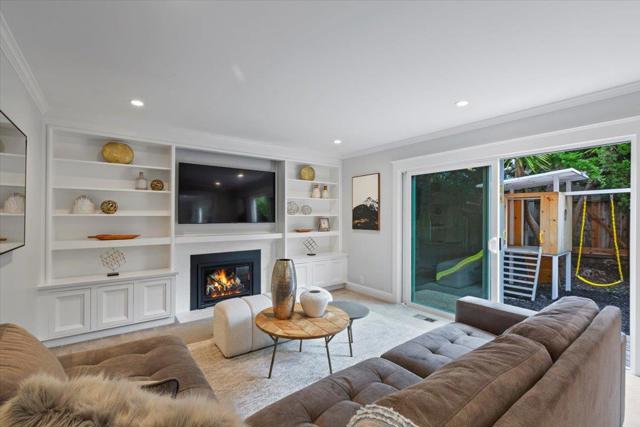 2013 Avignon Place, Half Moon Bay CA: https://media.crmls.org/mediaz/36f279a1-2b5a-4de6-a8a3-ec843143b982.jpg