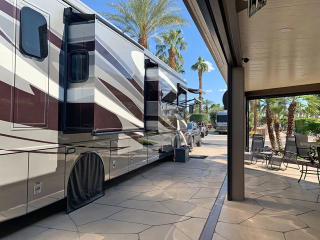 80394 Avenue 48, Indio CA: https://media.crmls.org/mediaz/36f30a8f-afd0-4cb4-b6e9-f5e424104555.jpg