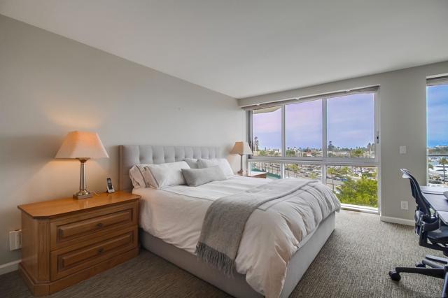 1750 Avenida Del Mundo, Coronado CA: https://media.crmls.org/mediaz/36f40a22-79d6-4825-980a-0a91a1c37720.jpg