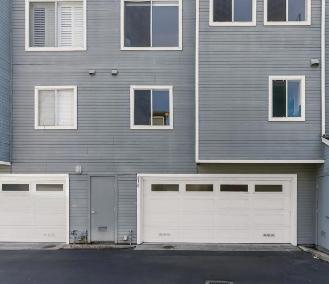830 Portwalk Place, Redwood City CA: https://media.crmls.org/mediaz/36f4ce8d-05d4-4145-a047-76c7a81476dd.jpg