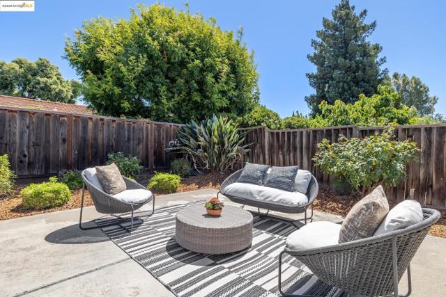 934 Bancroft Rd, Concord CA: https://media.crmls.org/mediaz/36f4e426-c68e-4272-bdd9-3d27ccb957dd.jpg