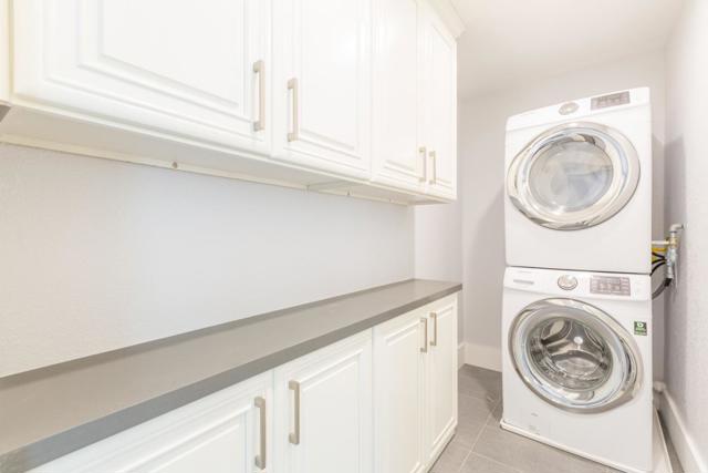 235 Seale Avenue, Palo Alto CA: https://media.crmls.org/mediaz/36f5d097-8568-4fbc-9765-b88cf4d872e4.jpg