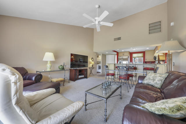 41531 Peach Tree Court, Palm Desert CA: https://media.crmls.org/mediaz/36f5ef87-25c9-4173-ae3f-439027f136a8.jpg