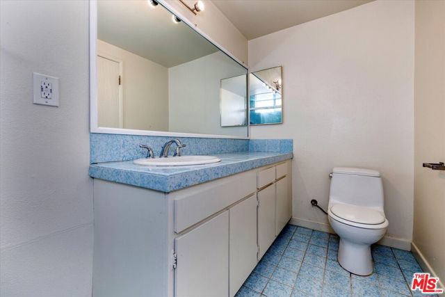 11876 Coral Reef Lane, Malibu, California 90265, 2 Bedrooms Bedrooms, ,2 BathroomsBathrooms,Condominium,For Sale,Coral Reef,24397825