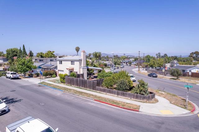 4643 Cherokee Avenue, San Diego CA: https://media.crmls.org/mediaz/36f99201-1b55-4219-938c-7102ad57e775.jpg