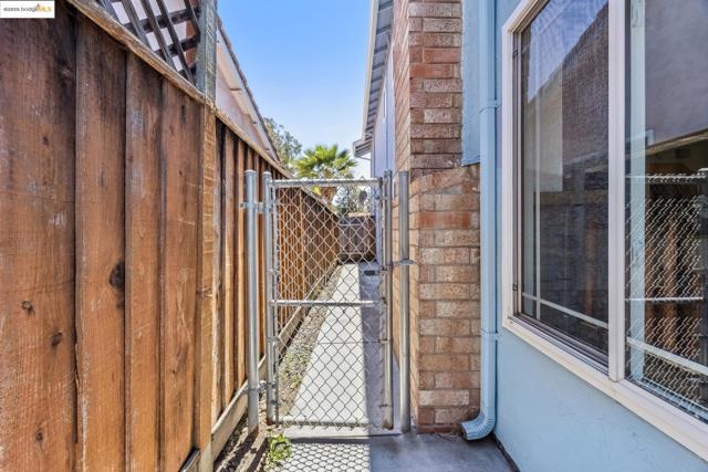 4943 Rice DR, San Jose CA: https://media.crmls.org/mediaz/36f9b996-ee9d-4608-a756-fc0c9215de8a.jpg