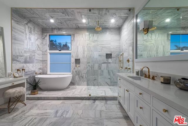 12509 W Sunset Boulevard, Los Angeles CA: https://media.crmls.org/mediaz/36fab2c3-3802-48f2-ac0b-f62d161393e5.jpg