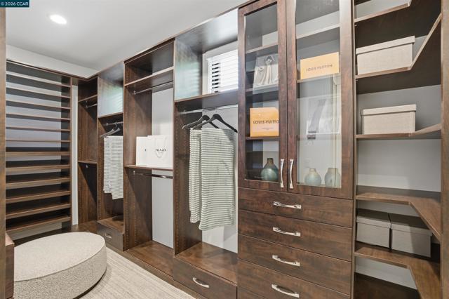 Image 35 of 59 For 108 Brumby St