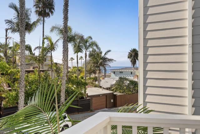 249 Playa Del Norte, La Jolla CA: https://media.crmls.org/mediaz/36faf25c-a339-4a06-b74b-ac389d3b72ee.jpg