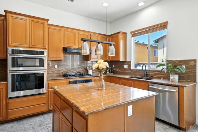 1682 May Ave, Chula Vista CA: https://media.crmls.org/mediaz/36fba252-0fd7-4107-be14-d9b01e2ca208.jpg