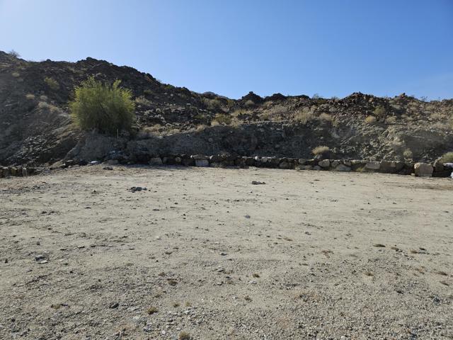 48315 Northridge Trail, Palm Desert CA: https://media.crmls.org/mediaz/36fbefaa-924a-4cae-a556-862a662058c0.jpg