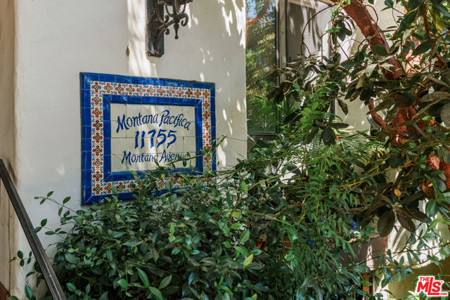 2 Bed Home for Sale in Los Angeles, California
