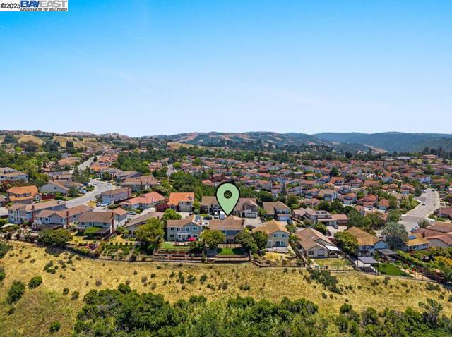 6408 Boone Dr, Castro Valley CA: https://media.crmls.org/mediaz/36fdb64c-2cc8-4411-ab49-08d4268599aa.jpg