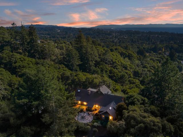 625 Quail Run, Aptos CA: https://media.crmls.org/mediaz/36fdca90-c94b-4e55-868a-188b1e73df97.jpg