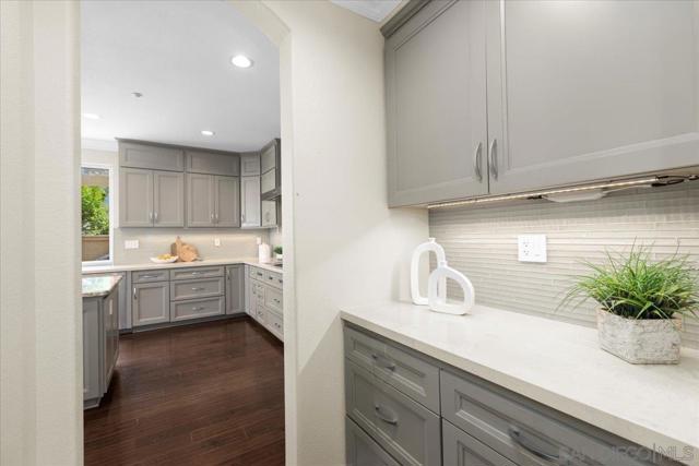 473 Sandalwood Ct, Encinitas CA: https://media.crmls.org/mediaz/36fe233c-0337-46ee-a3c4-d94a4ce13189.jpg