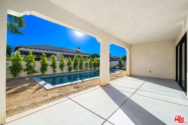 57660 Cherrywood Place, La Quinta CA: https://media.crmls.org/mediaz/36ff2ea2-e501-448b-b85d-3f5ce747dac3.jpg