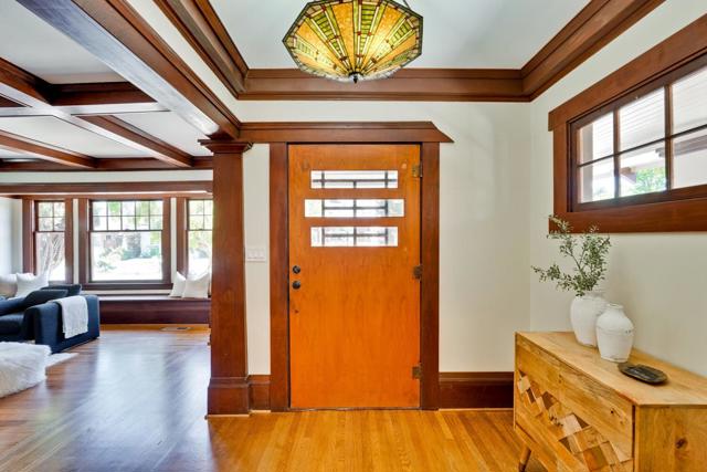339 S 13th Street, San Jose CA: https://media.crmls.org/mediaz/3700064a-ba96-4d8b-abfa-0d0faa522b78.jpg