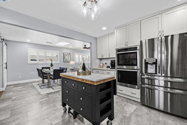 Image 10 of 38 For 36304 Magellan Dr