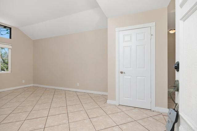 Detail Gallery Image 6 of 35 For 821 Skysail Ave, Carlsbad,  CA 92011 - 2 Beds | 2 Baths