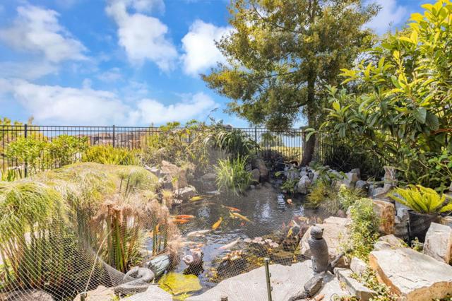 7 Stonebrae Road, Hayward CA: https://media.crmls.org/mediaz/3700410b-ca65-4738-a6a4-0b816126f17a.jpg