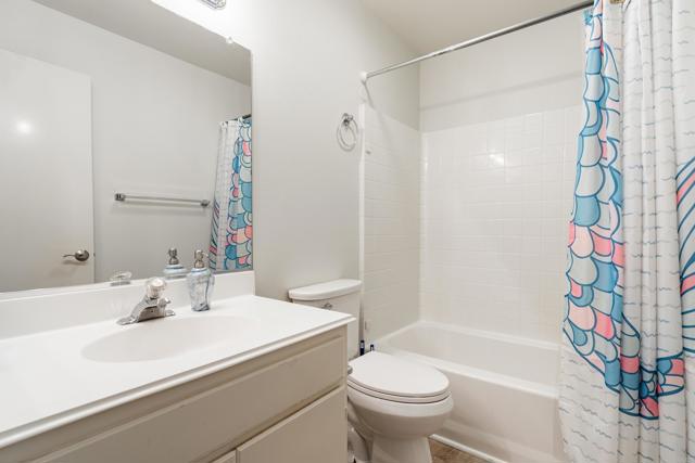 Image 20 of 30 For 5005 Codorniz Way 6