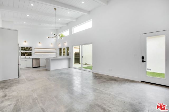 2723 Burkshire Avenue, Los Angeles CA: https://media.crmls.org/mediaz/37009bf4-0b12-4be1-b548-ccd00bc7a8ee.jpg