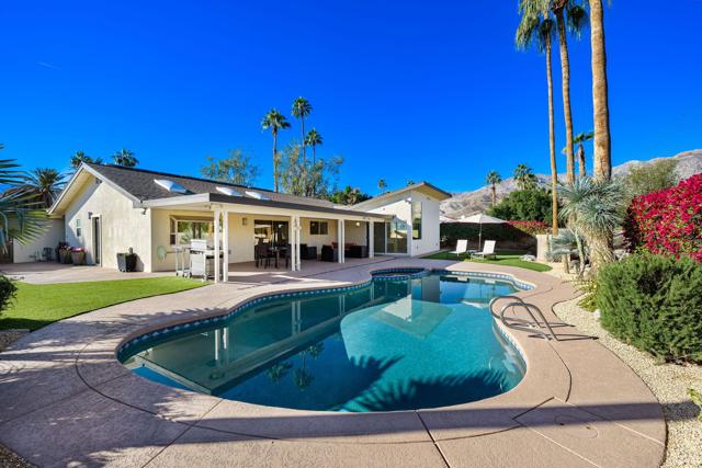 72928 Tamarisk Street, Palm Desert CA: https://media.crmls.org/mediaz/3700ae55-1e57-4c7c-90bf-58836e816649.jpg