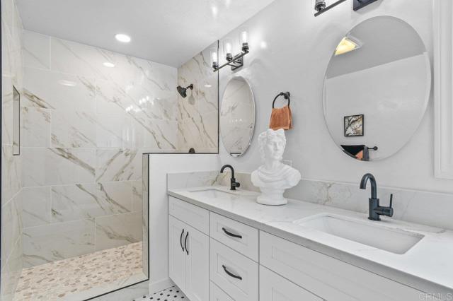 4055 Bernice Drive, San Diego CA: https://media.crmls.org/mediaz/3700f4a3-3247-4138-8cf9-79479624e51d.jpg