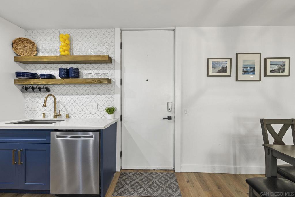 MLS #250039527SD image #5