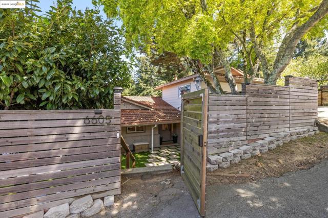 6605 Ascot Dr., Oakland CA: https://media.crmls.org/mediaz/3701ee6e-8905-4a0d-85fd-ec4f484ce242.jpg