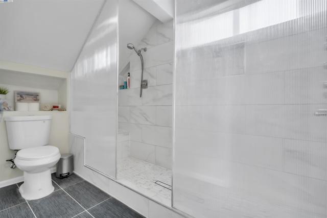 2380 Cabrillo Dr, Hayward CA: https://media.crmls.org/mediaz/370237db-6d4c-4fd0-867f-42406ff4dae2.jpg