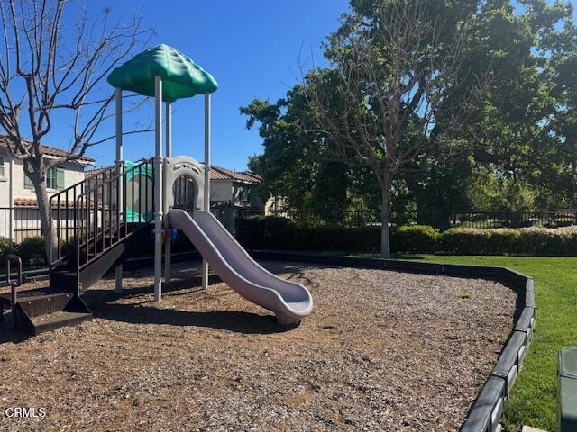 Detail Gallery Image 34 of 37 For 34 Secret Hollow Ln, Newbury Park,  CA 91320 - 3 Beds | 2/1 Baths