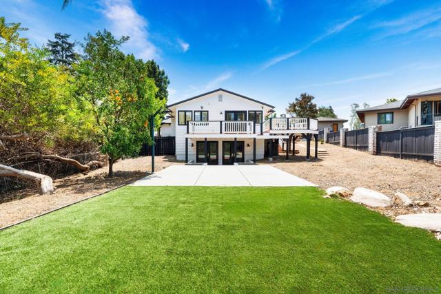 13953 Sagewood Dr, Poway CA: https://media.crmls.org/mediaz/3703eec4-6b0a-4707-8f72-e9e5afea8000.jpg