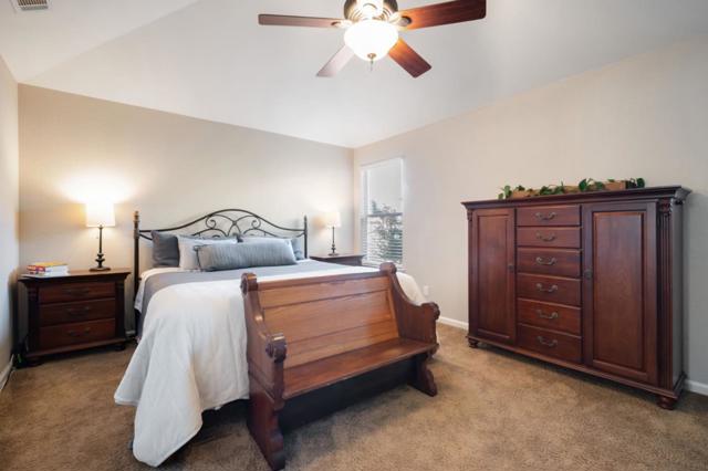 930 Hoesch Way, Gilroy CA: https://media.crmls.org/mediaz/37042b93-12f8-4fd1-8e2d-9ab9f74aabc8.jpg