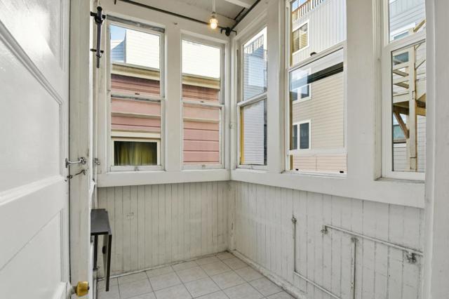 21182122 Mason Street, San Francisco CA: https://media.crmls.org/mediaz/3704d3ba-e389-4835-bbcb-d0f1ce6dff8d.jpg
