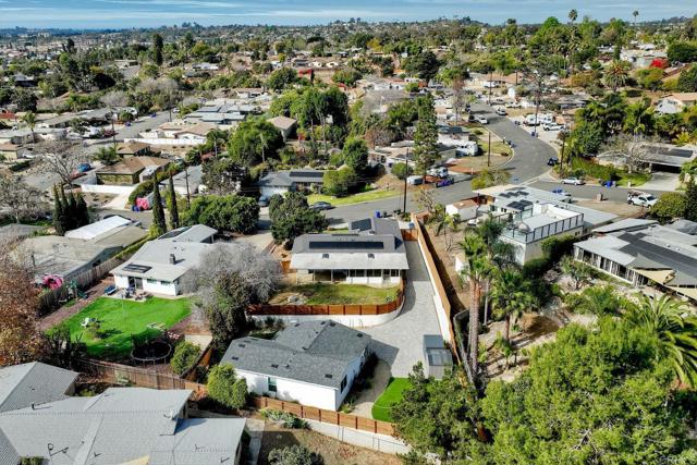 229 Yacon Street, Vista CA: https://media.crmls.org/mediaz/37055ae3-4680-471a-94c7-97d91fe485be.jpg
