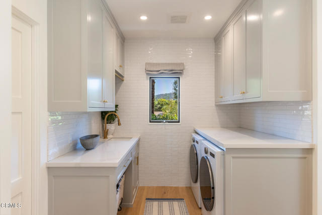 4435 Encinas Drive, La Canada Flintridge CA: https://media.crmls.org/mediaz/37059c4a-4f09-4be7-9471-be4256e93704.jpg