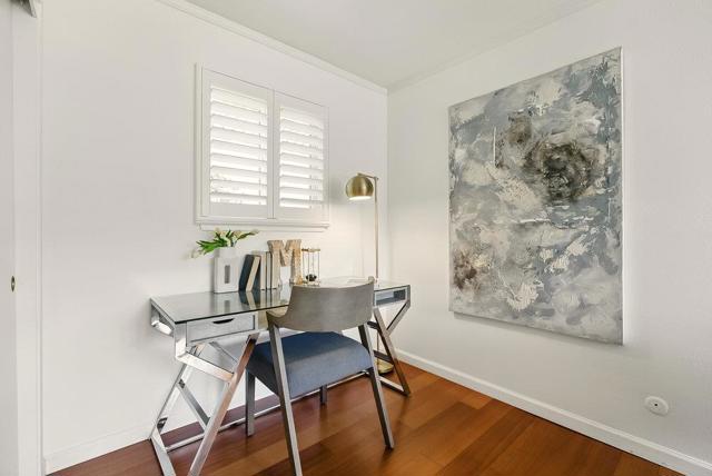 511 Marine View Avenue, Belmont CA: https://media.crmls.org/mediaz/3705e66e-0432-4f2c-ba09-23133025b8ce.jpg