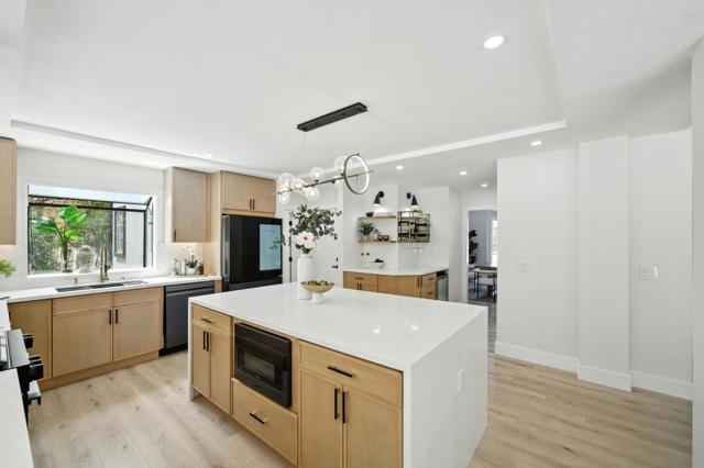 6650 Johnston Road, Pleasanton CA: https://media.crmls.org/mediaz/370615e8-0a53-45a1-8411-8f561174bef6.jpg