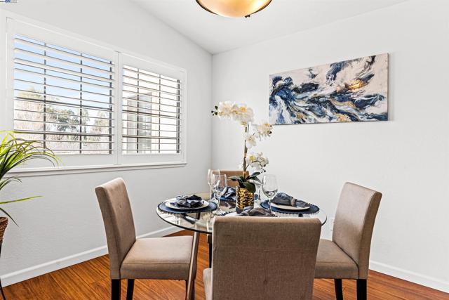 129 Ray St, Pleasanton CA: https://media.crmls.org/mediaz/370643f2-d0e9-4903-a853-d322b6a0f7c4.jpg