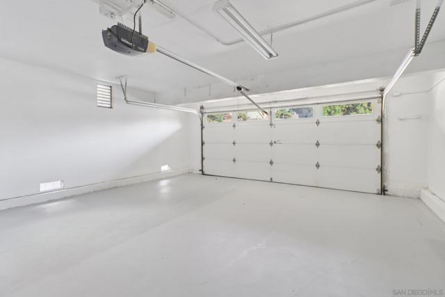 12880 War Horse St, San Diego CA: https://media.crmls.org/mediaz/370680d2-6e00-43f2-b08c-24f56d3d4be4.jpg