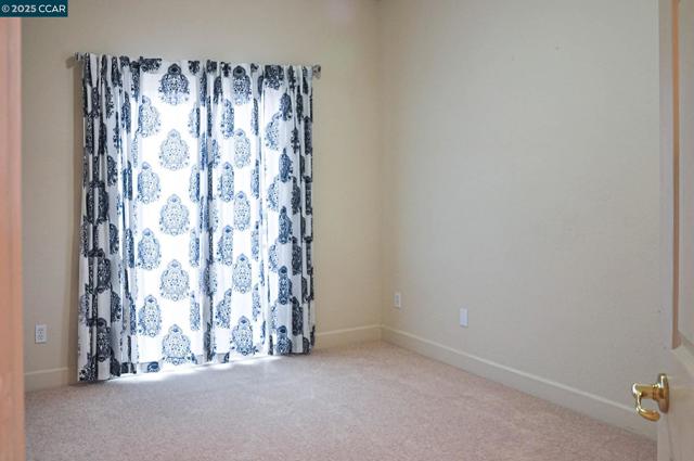 7809 Caracena Ct, Vallejo CA: https://media.crmls.org/mediaz/370761f9-021c-4487-aa02-b573e8ae7ffd.jpg