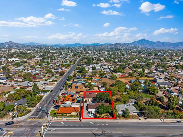2673 Massachusetts Ave, Lemon Grove CA: https://media.crmls.org/mediaz/3708ac7c-b36d-4a2a-9079-a36daeb51279.jpg
